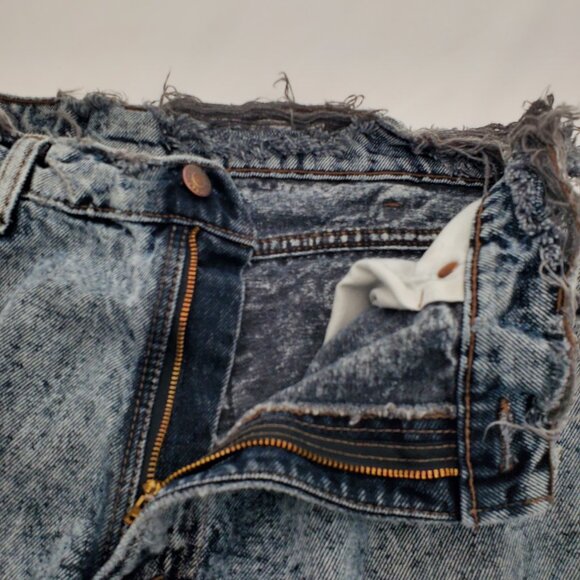 VINTAGE 80s/90s LEVI'S 550 W36 L36 | Acid Wash Distressed Raw Hem Tapered Jeans - Picture 4 of 7